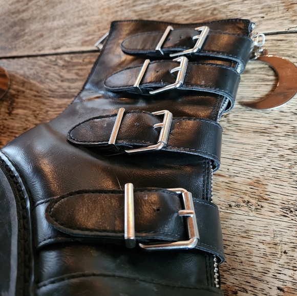 Killstar goth platform boots with buckles - Picture 9 of 9